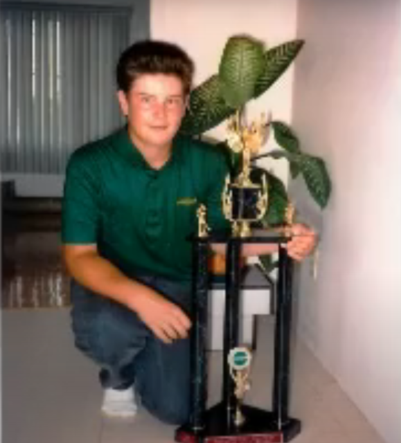 François Talbot est le plus jeune joueur à avoir remporté le trophée Jean-Benoît à l'âge de 14 ans, se méritant du coup une qualification télé à RDS